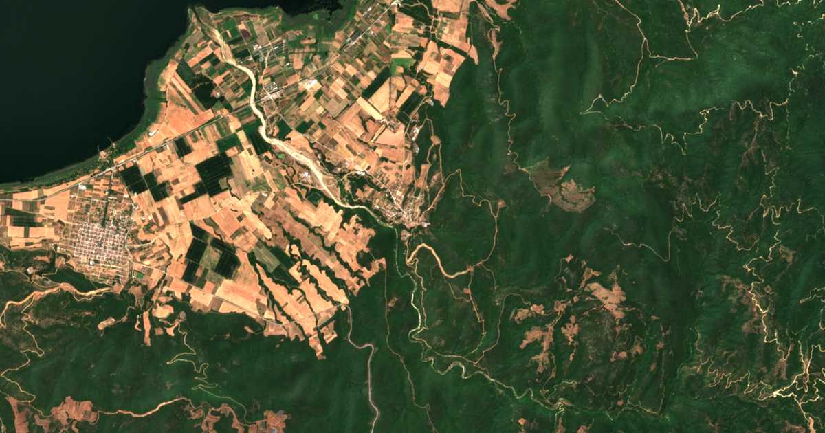 Satelitska karta: Módion