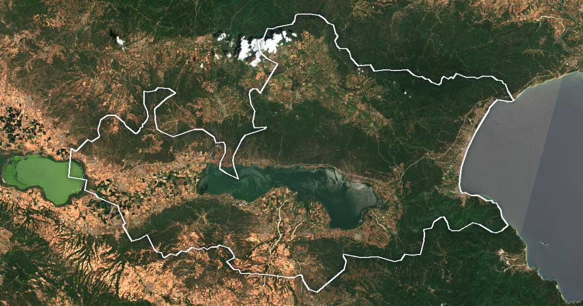 Satelitska snimka s ucrtanom granicom: Dímos Vólvis