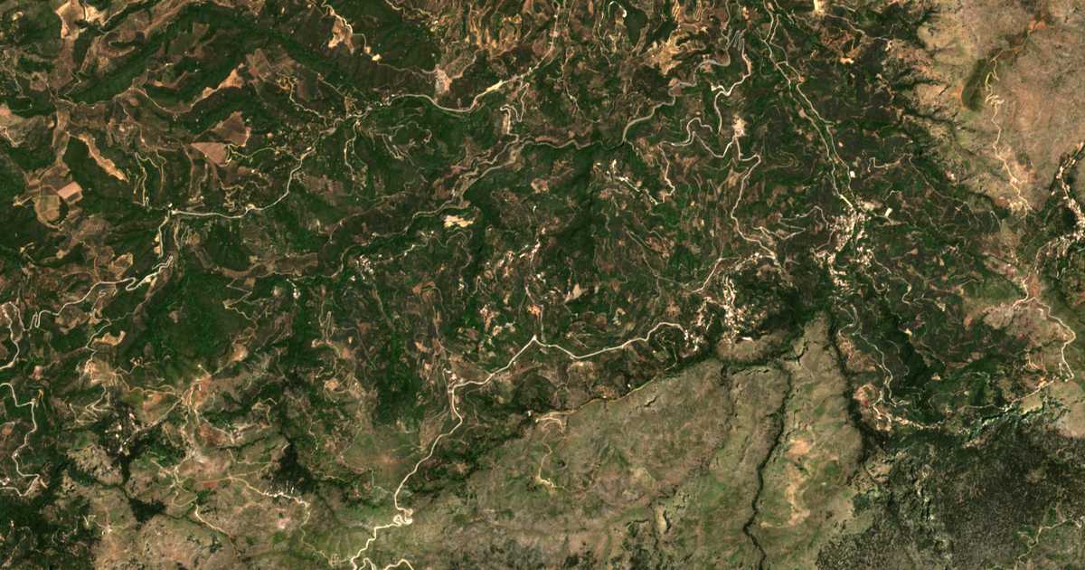 Satelitska karta: Karános