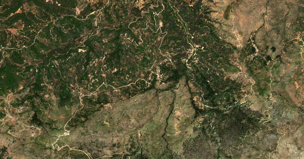 Satelitska karta: Lákkoi