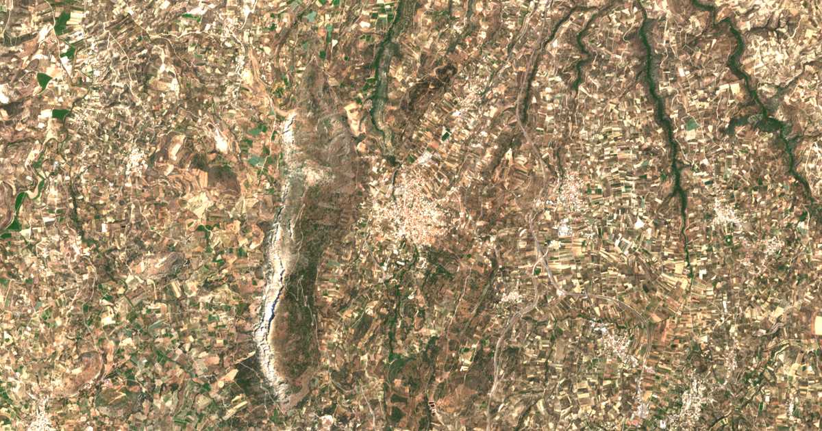 Satelitska karta: Epáno Archánai
