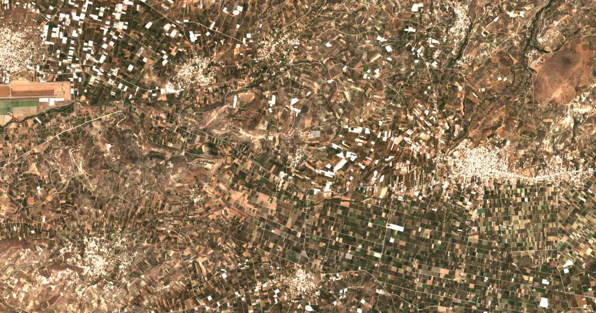 Satelitska karta: Moní Kalyvianís