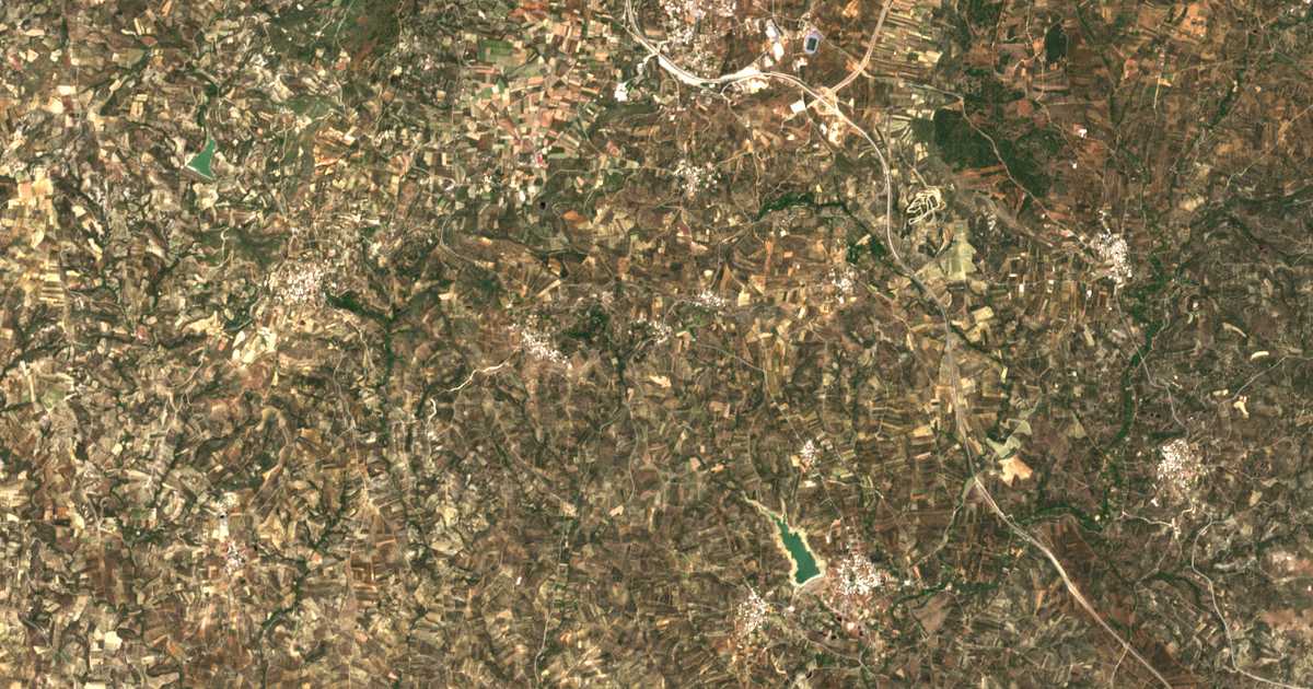 Satelitska karta: Káto Pouliá