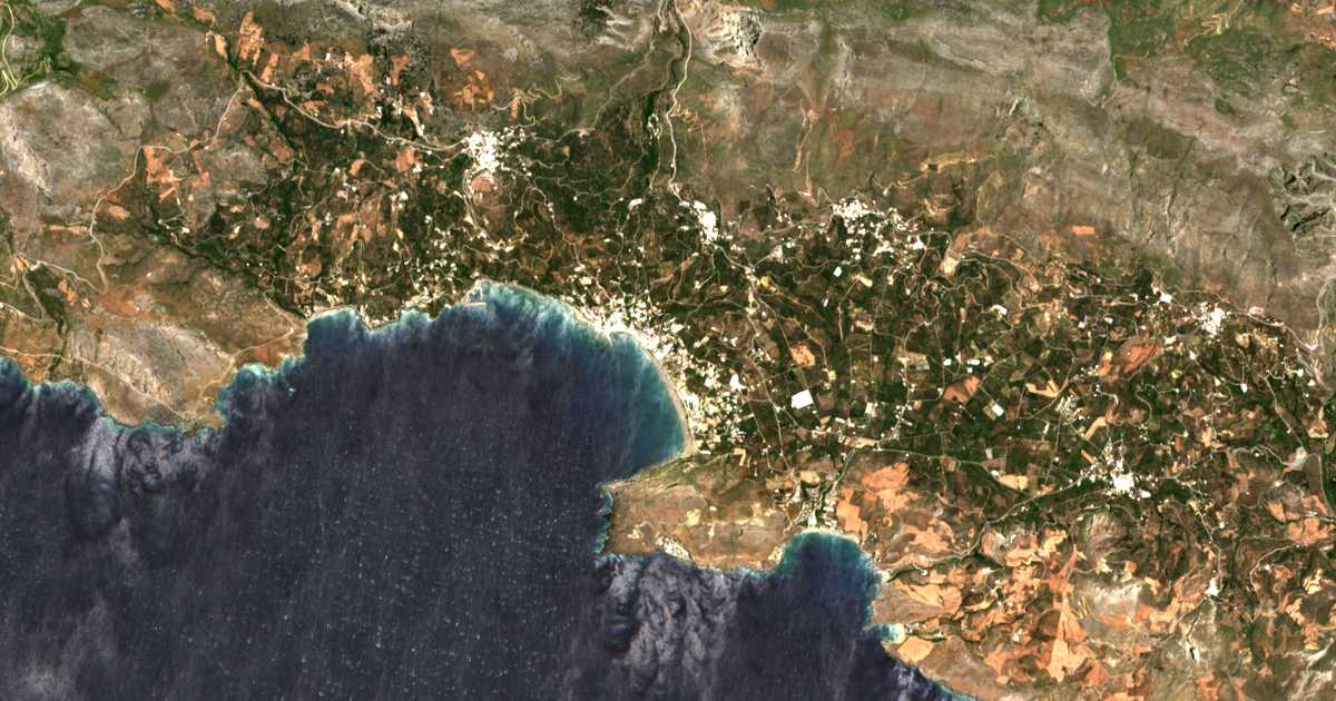 Satelitska karta: Myrthianós Plakiás