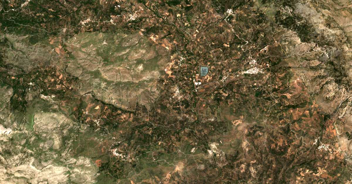 Satelitska karta: Petrochórion