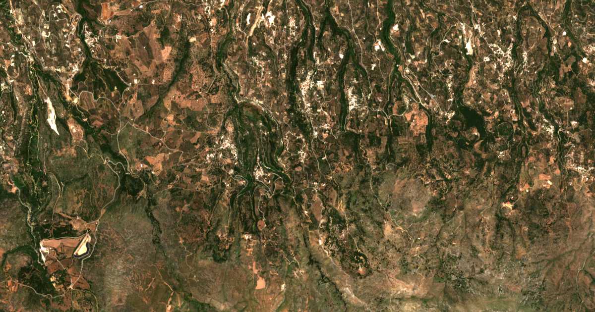 Satelitska karta: Áno Tripódon