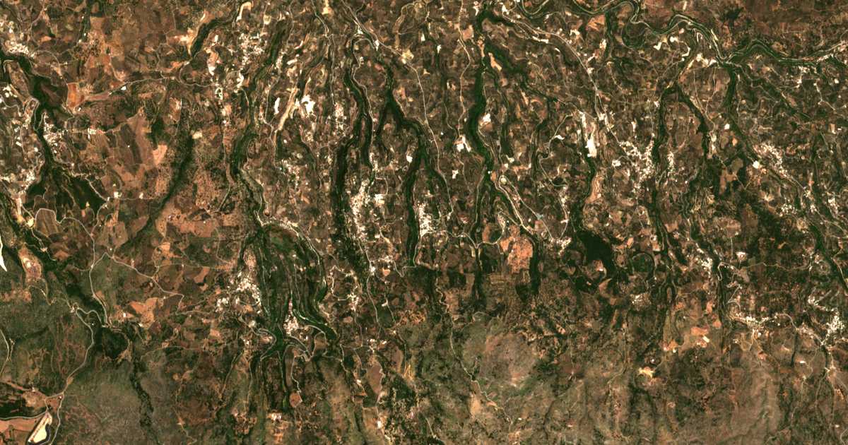 Satelitska karta: Orthés