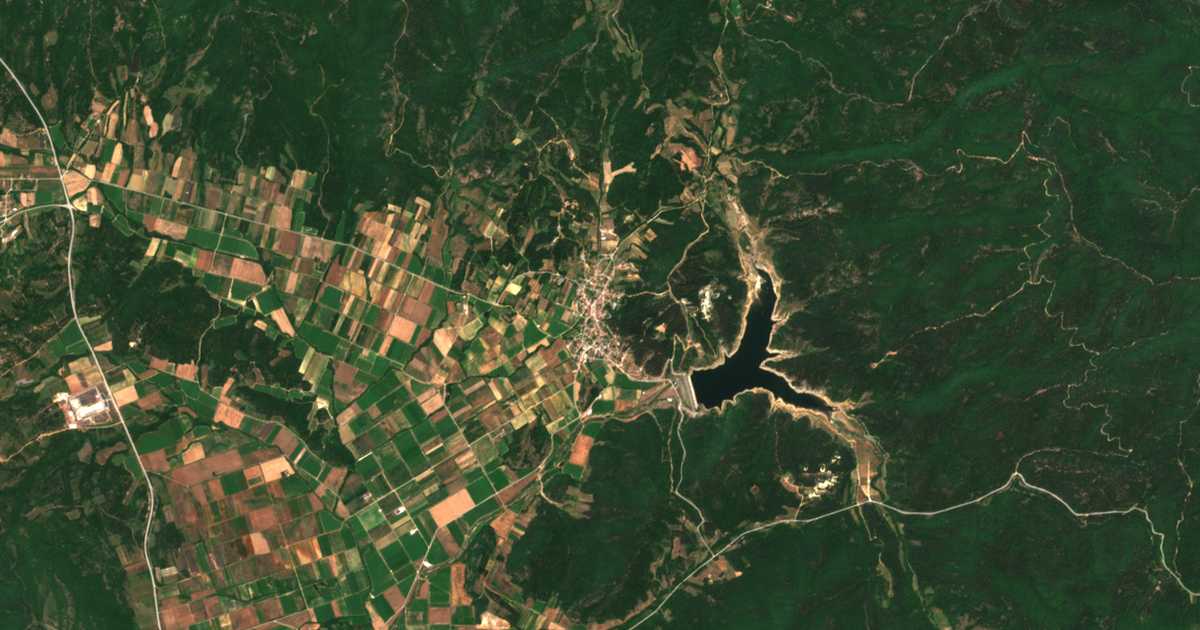 Satelitska karta: Lefkógeia