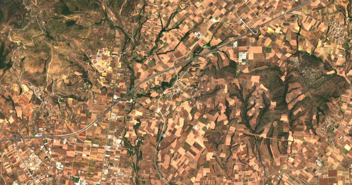 Satelitska karta: Amfitríti