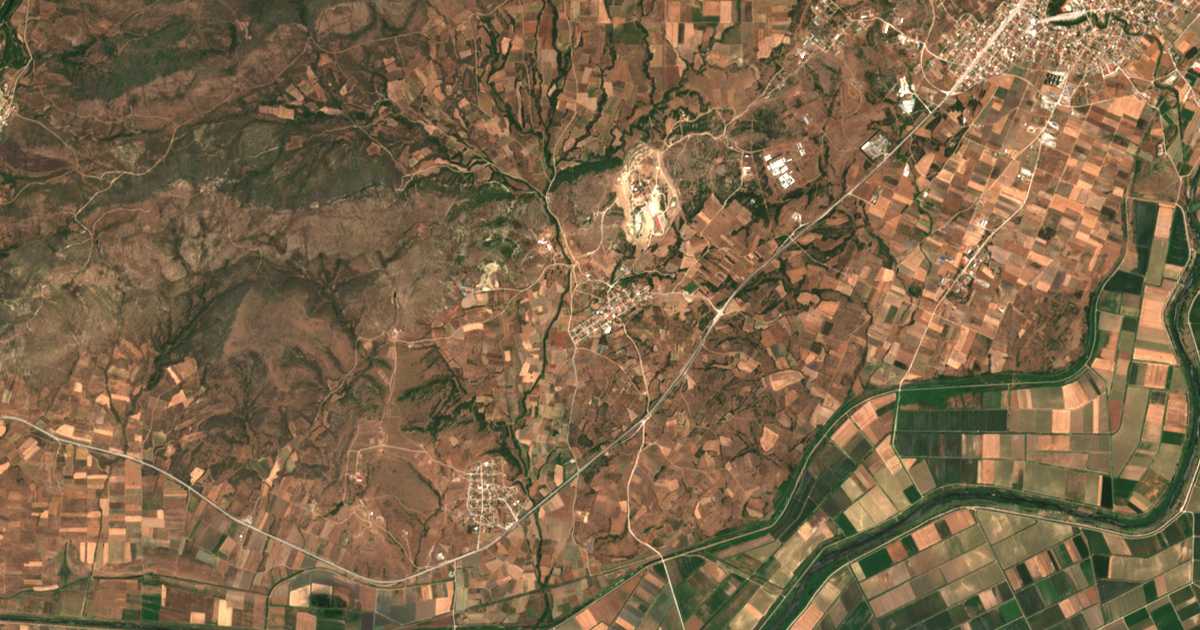 Satelitska karta: Dorískos