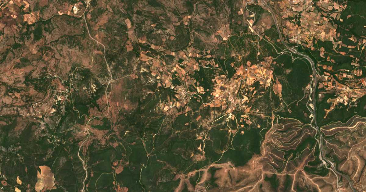 Satelitska karta: Pérama