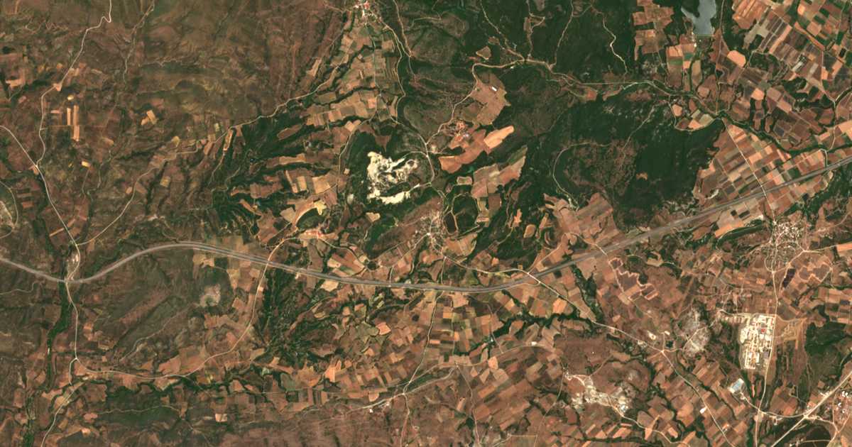 Satelitska karta: Pylaía