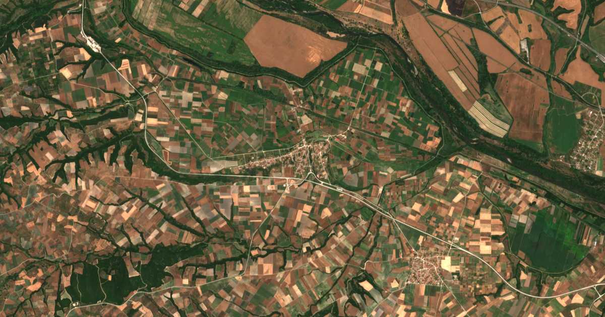 Satelitska karta: Orménion