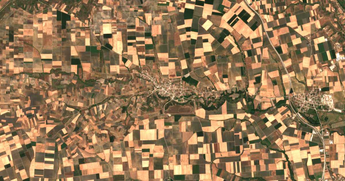 Satelitska karta: Stérna