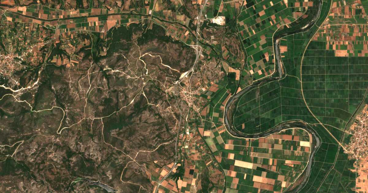 Satelitska karta: Lykófos
