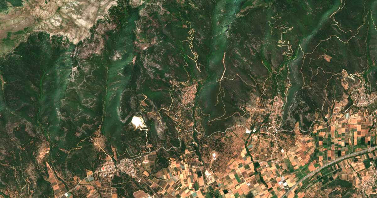 Satelitska karta: Mesorópi