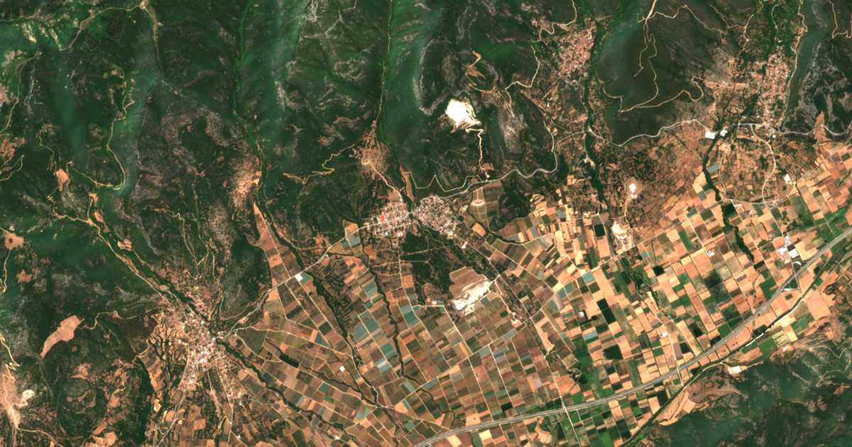 Satelitska karta: Platanótopos