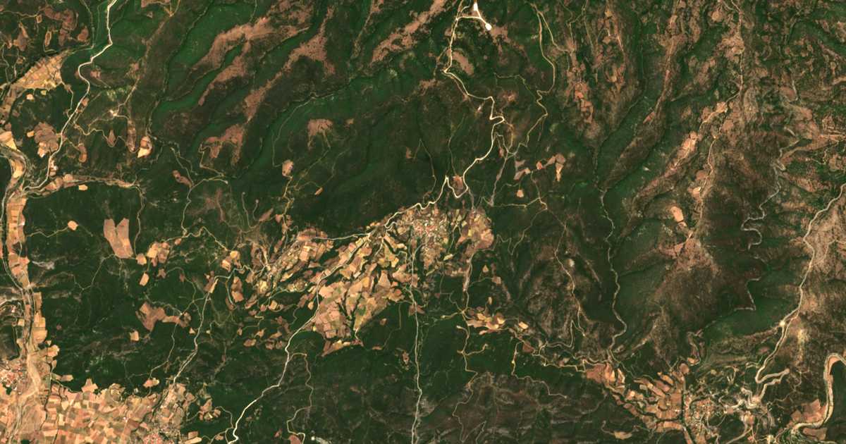 Satelitska karta: Drosiá