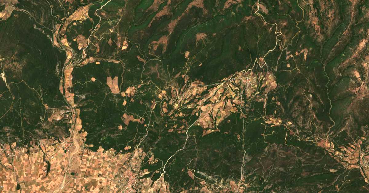 Satelitska karta: Skiáda