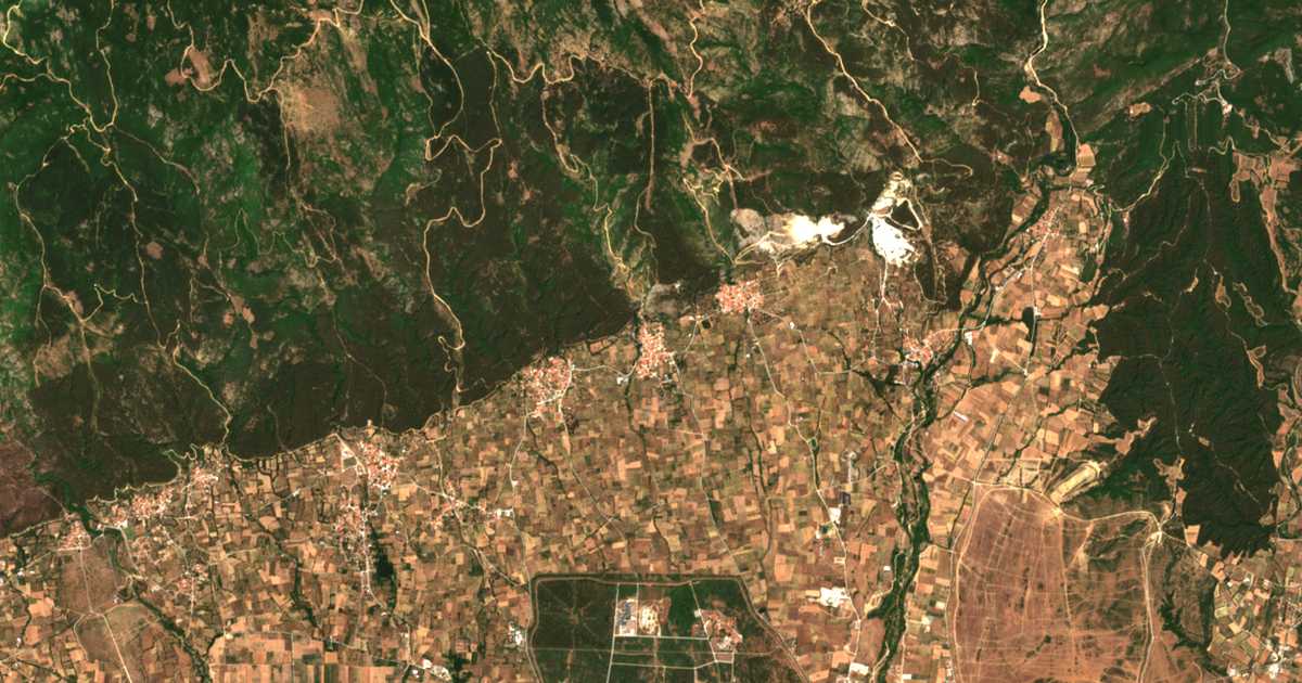Satelitska karta: Agíasma