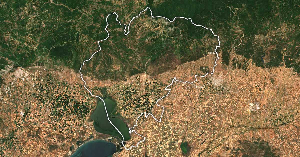 Satelitska snimka s ucrtanom granicom: Dímos Iásmou