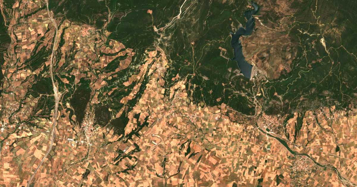 Satelitska karta: Sidirádes
