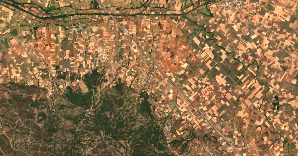 Satelitska karta: Salmóni