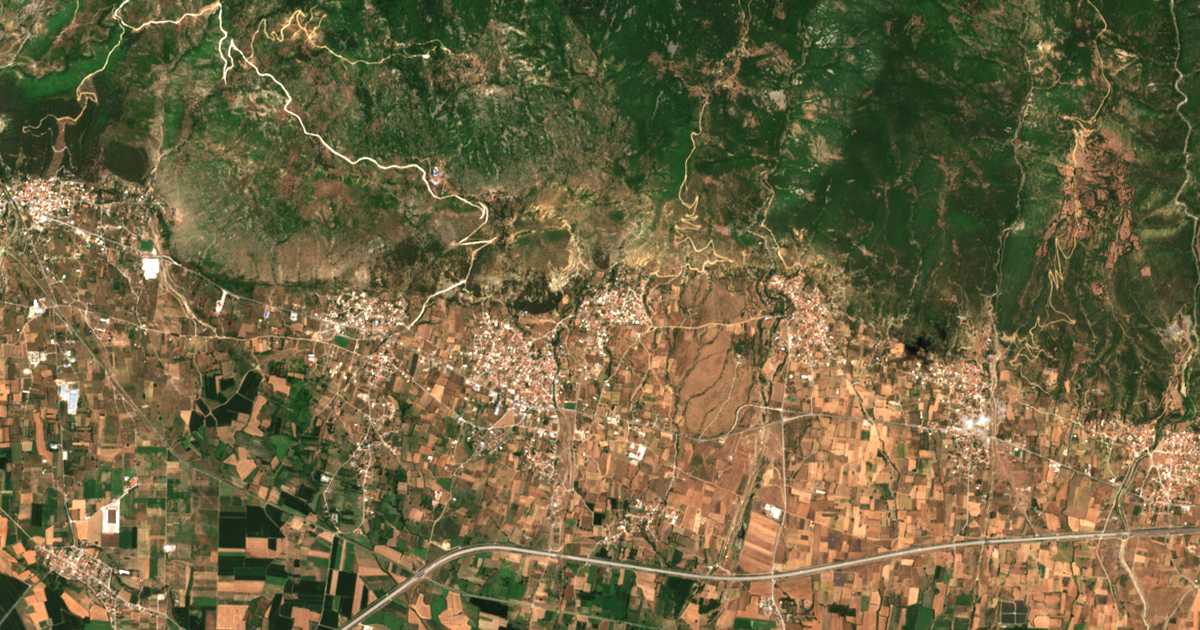 Satelitska karta: Fília