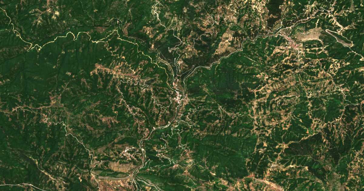 Satelitska karta: Smínthi