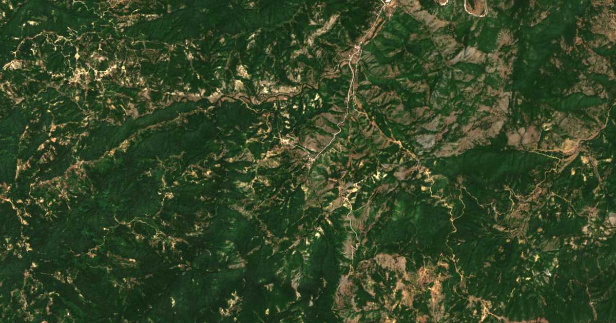 Satelitska karta: Témenos