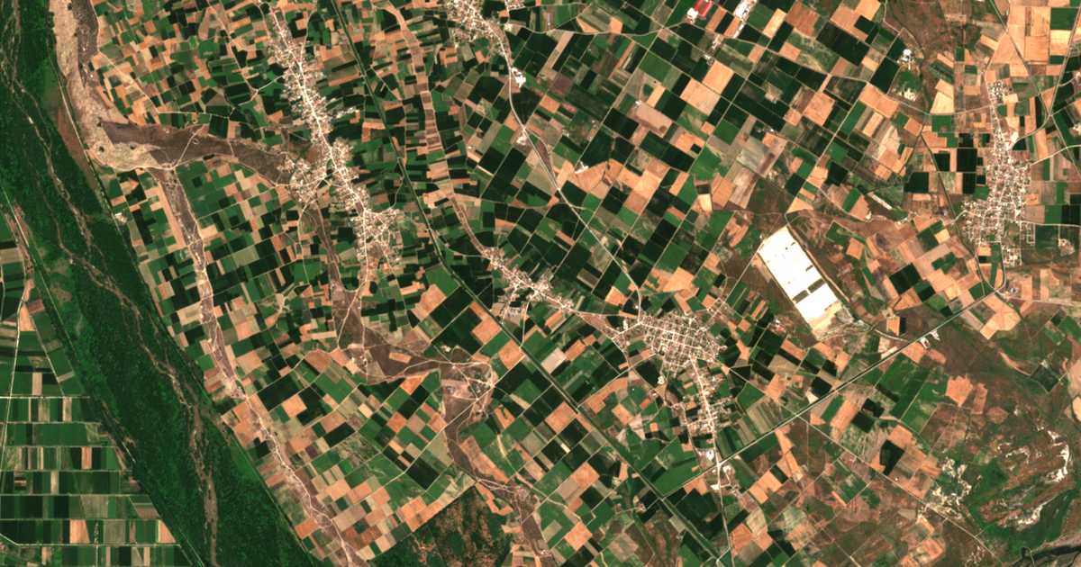 Satelitska karta: Palaión Erásmion