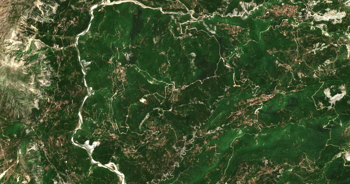 Satelitska karta: Áno Graikikón