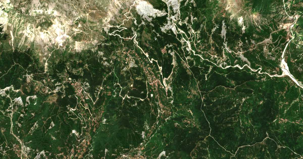 Satelitska karta: Athamánion