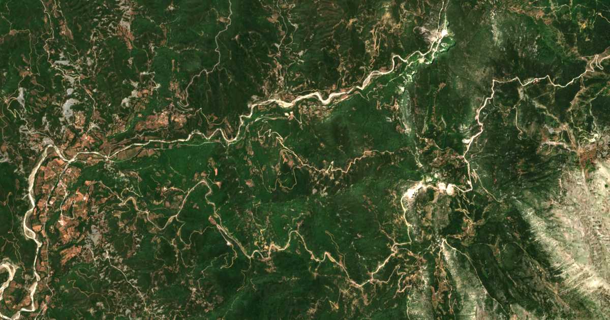 Satelitska karta: Krisélia