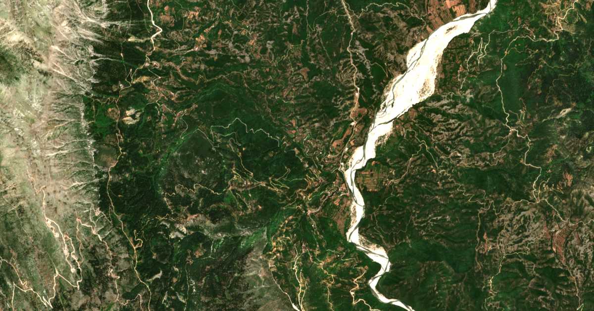 Satelitska karta: Palaiómylos