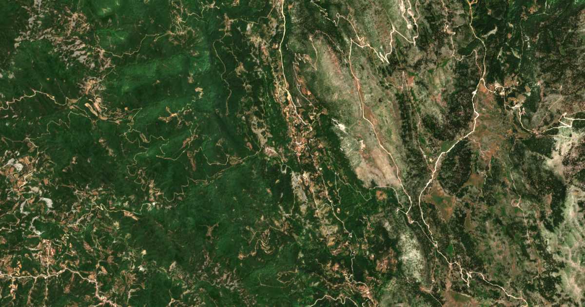 Satelitska karta: Skoulikariá