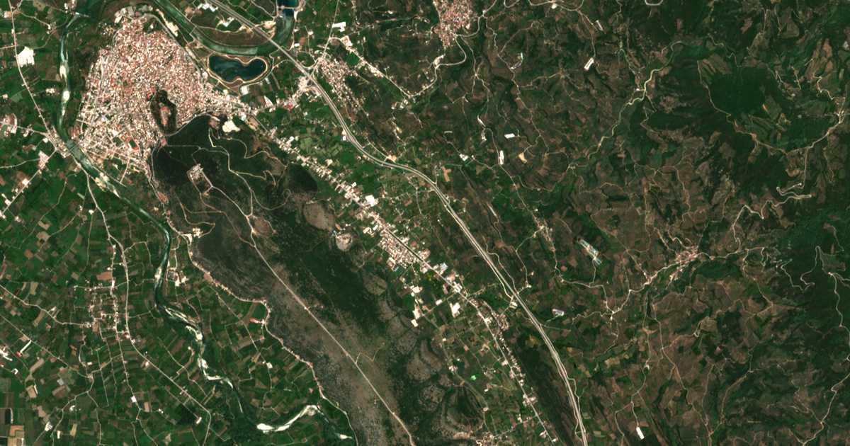 Satelitska karta: Áno Ágioi Anárgyroi