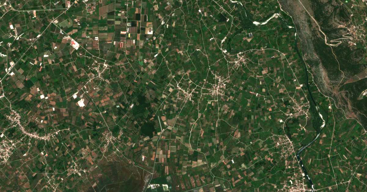 Satelitska karta: Kalomódia