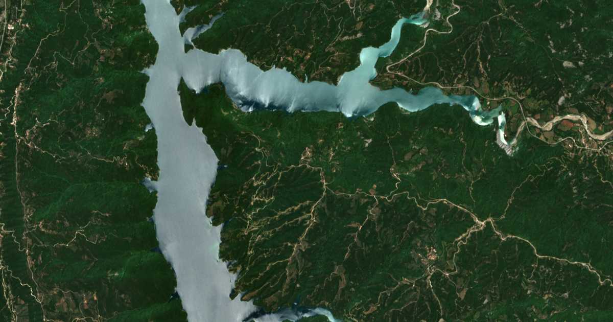 Satelitska karta: Mégkla
