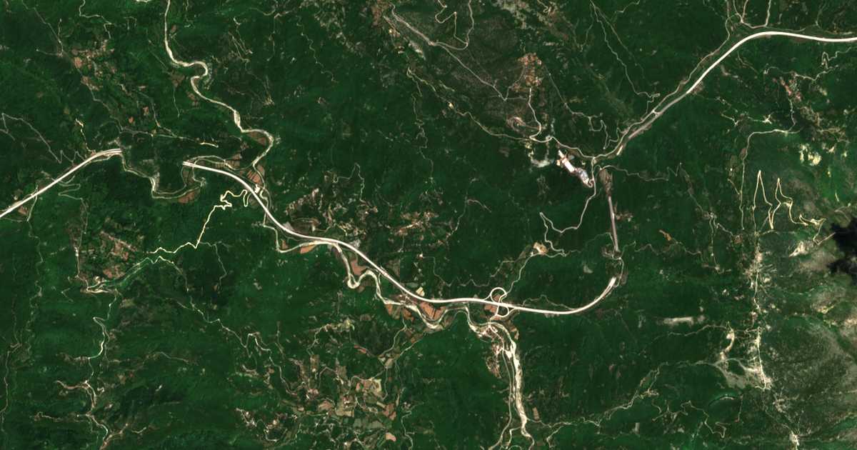 Satelitska karta: Koumariá