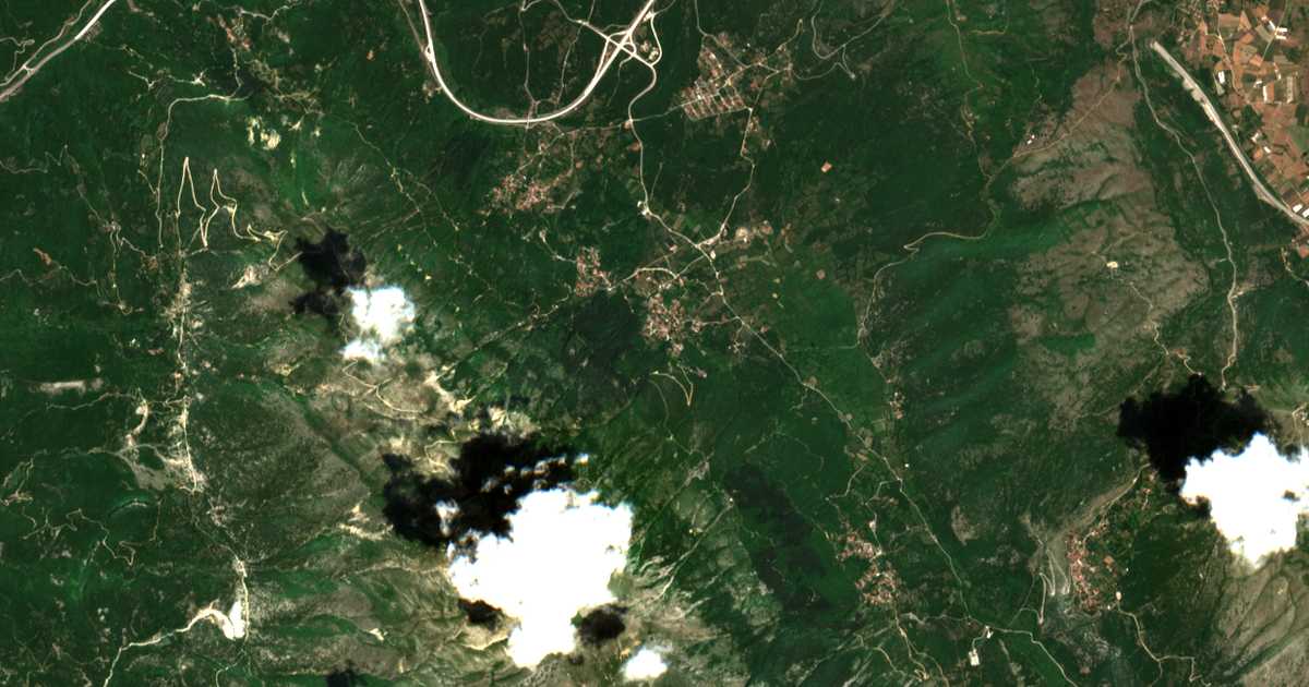 Satelitska karta: Manteíon