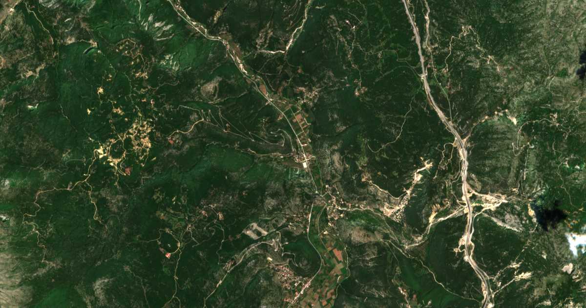 Satelitska karta: Potamiá