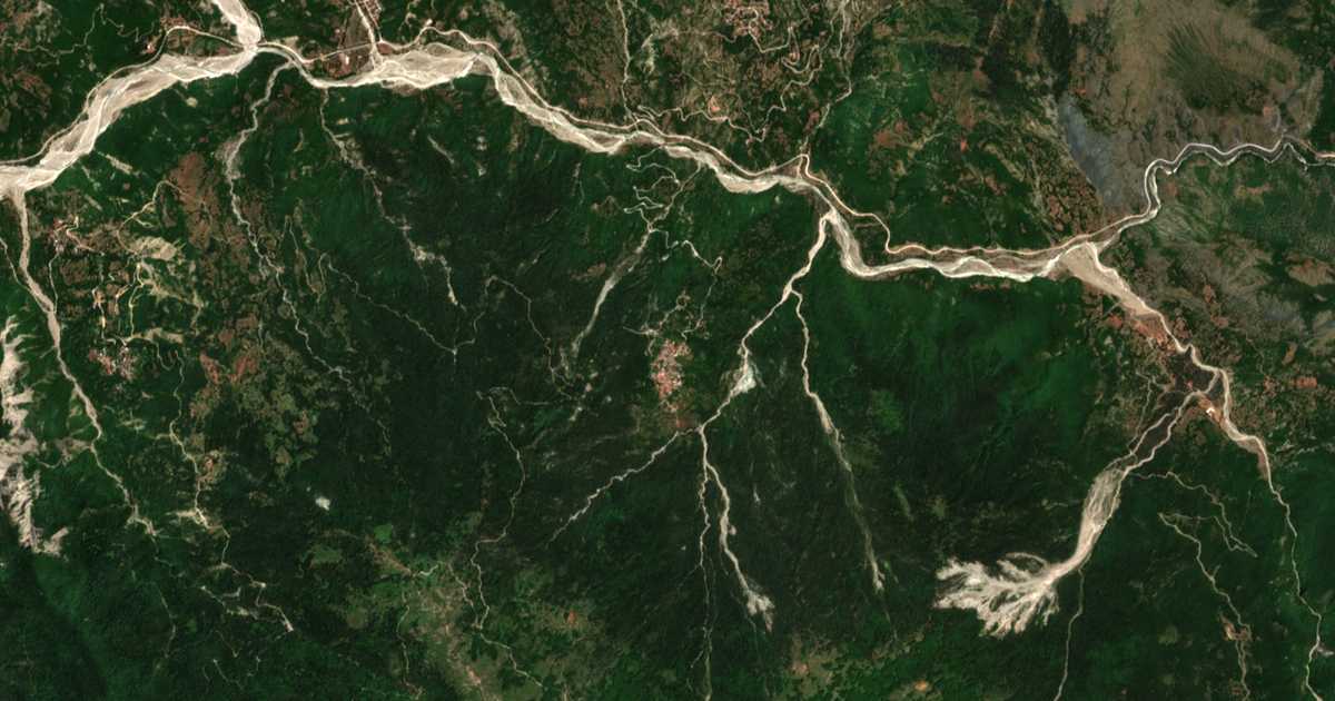 Satelitska karta: Drosopigí