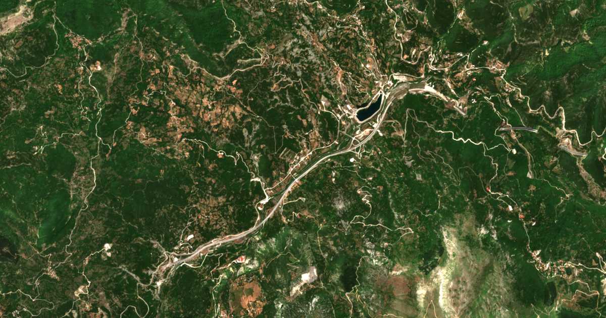 Satelitska karta: Análipsi