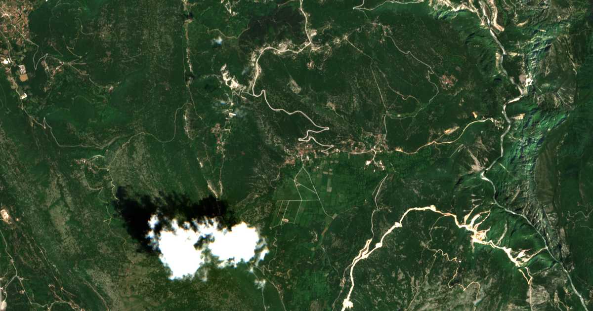 Satelitska karta: Plaísia