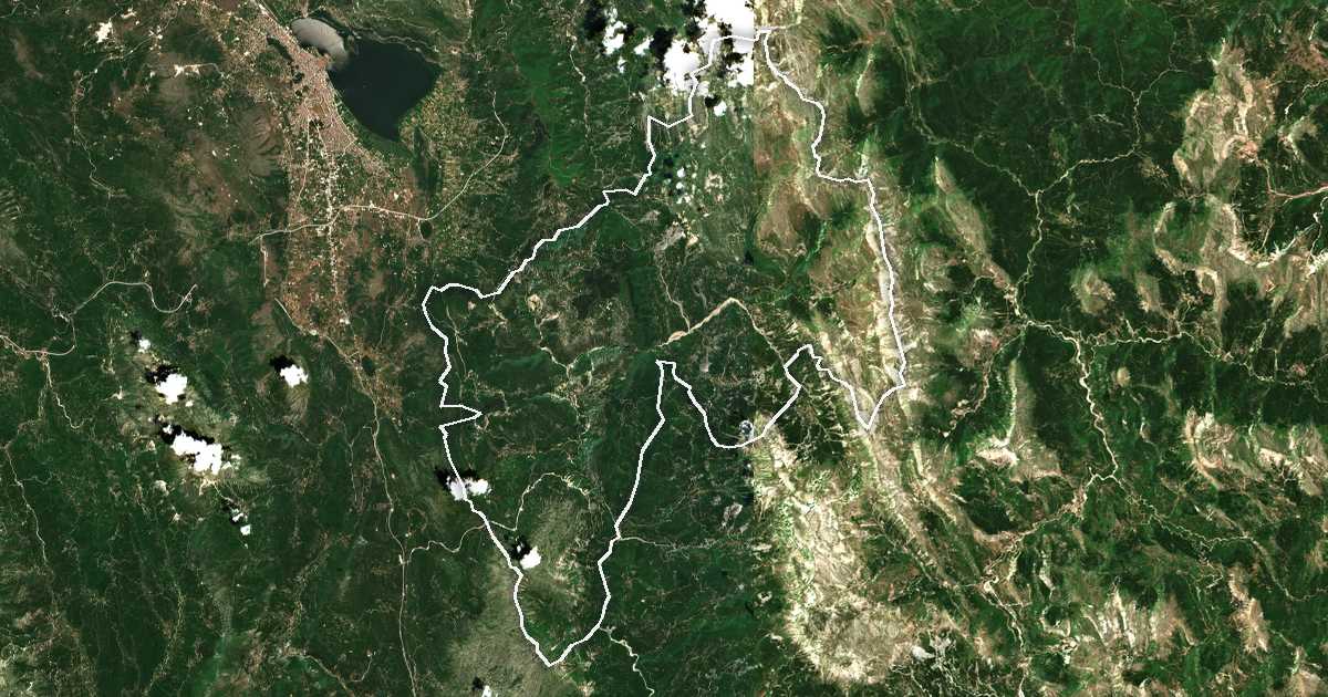 Satelitska snimka s ucrtanom granicom: Dímos Voreíon Tzoumérkon