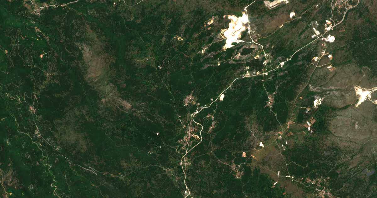Satelitska karta: Anárgyroi