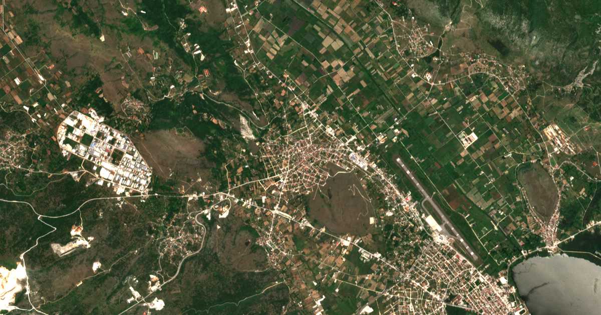 Satelitska karta: Eleoúsa