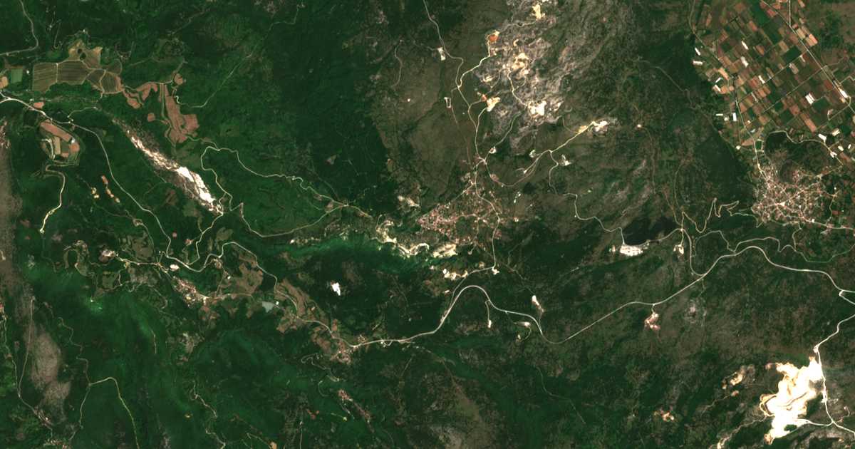 Satelitska karta: Klimatiá