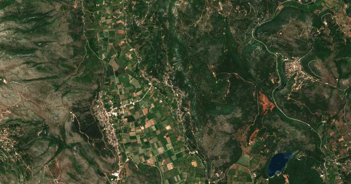 Satelitska karta: Rizovoúnion
